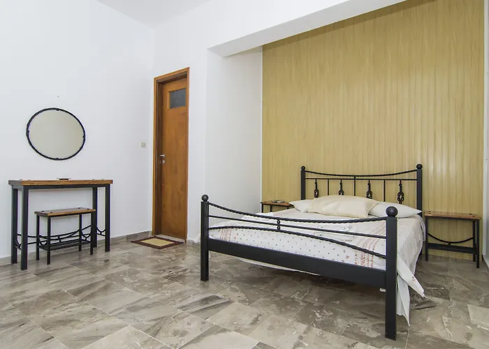 Margarita * Períssa