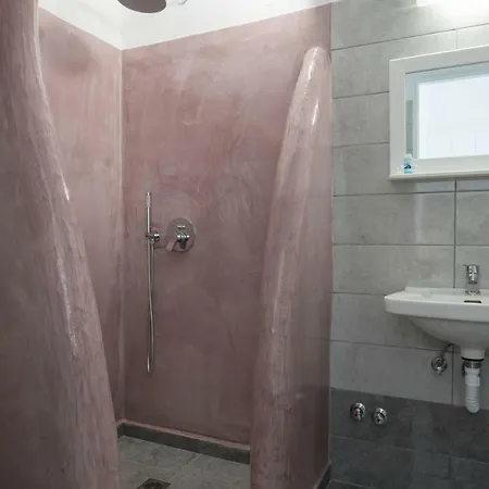 Margarita * Perissa (Santorini)