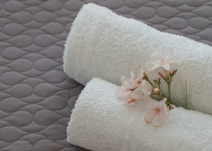 Margarita Perissa (Santorini)